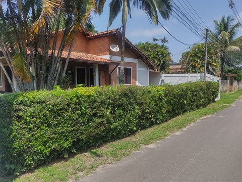 Casa à Venda
