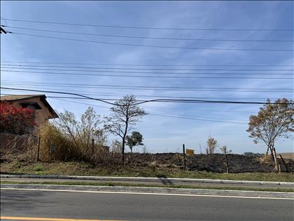 Terreno à Venda