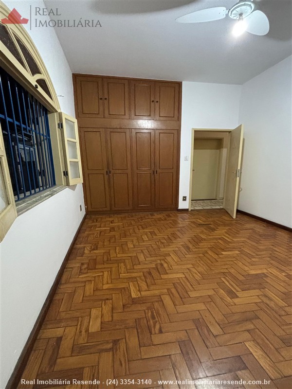 Casa comercial para Alugar no Santa Isabel em Resende