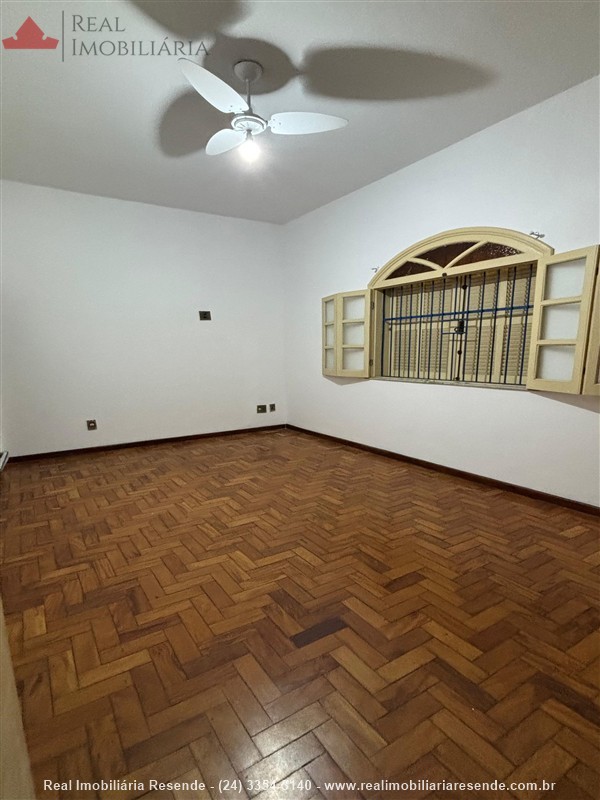 Casa comercial para Alugar no Santa Isabel em Resende