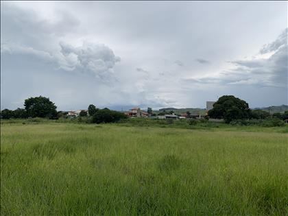 Terreno à Venda