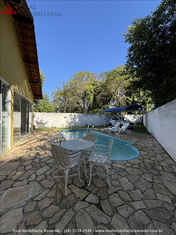 Casa a Venda no Penedo em Itatiaia