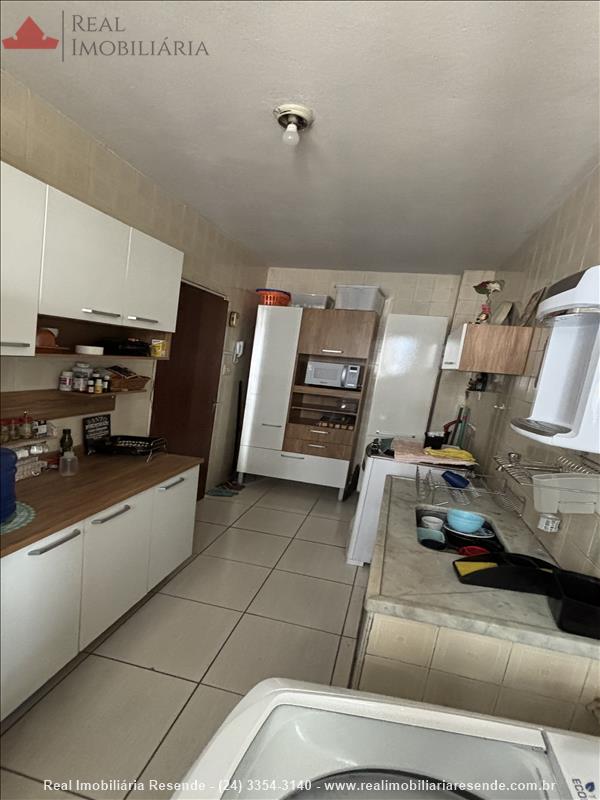 Apartamento a Venda no Comercial em Resende