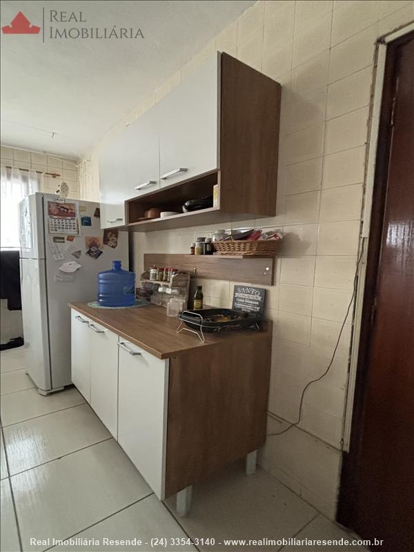 Apartamento a Venda no Comercial em Resende