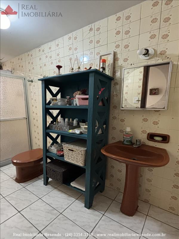 Apartamento a Venda no Comercial em Resende