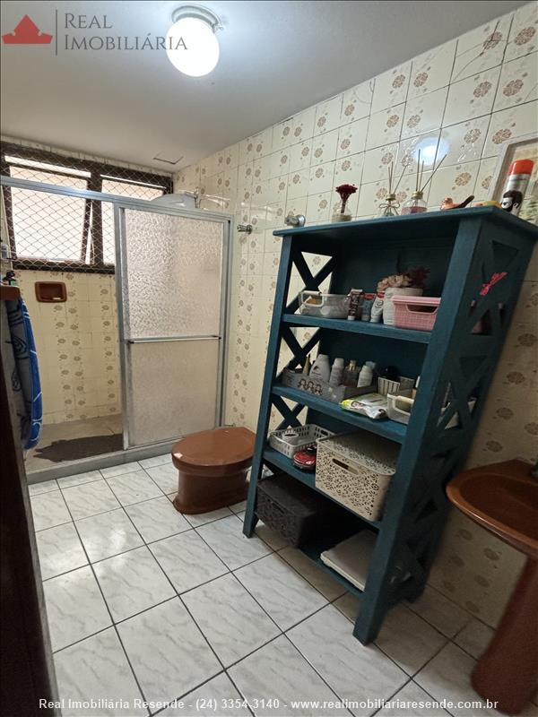 Apartamento a Venda no Comercial em Resende