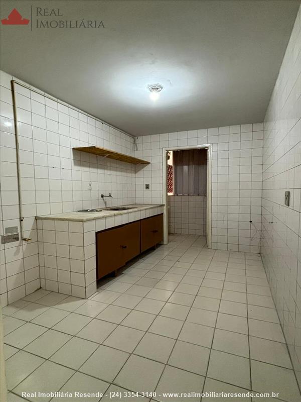 Apartamento a Venda no Comercial em Resende