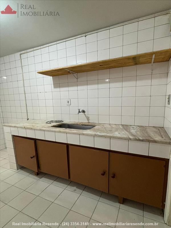 Apartamento a Venda no Comercial em Resende