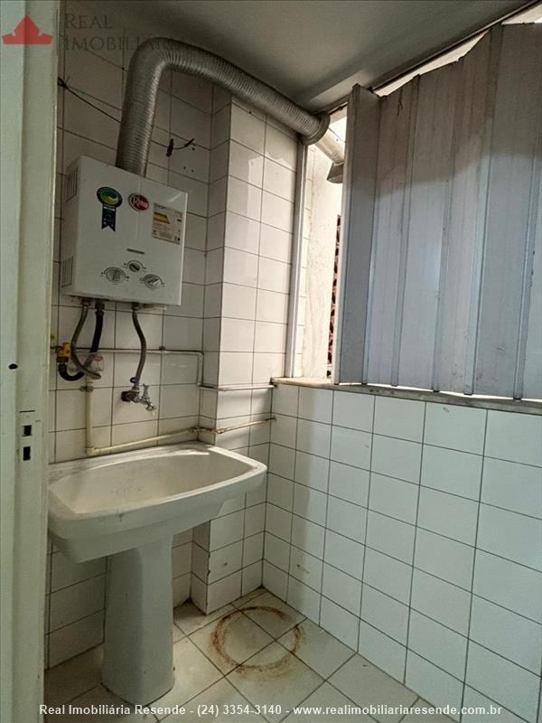 Apartamento a Venda no Comercial em Resende