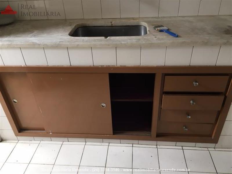 Apartamento para Alugar no Comercial em Resende