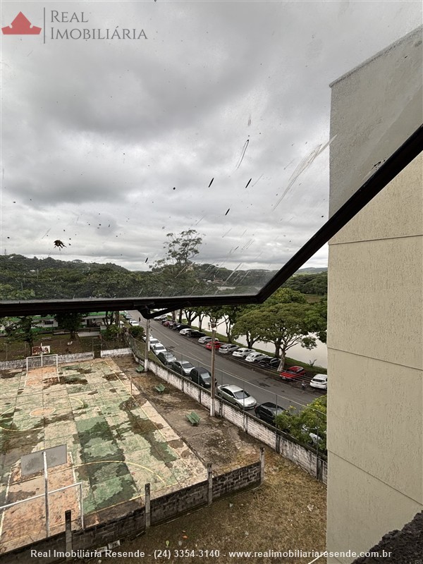 Cobertura a Venda no Centro em Resende