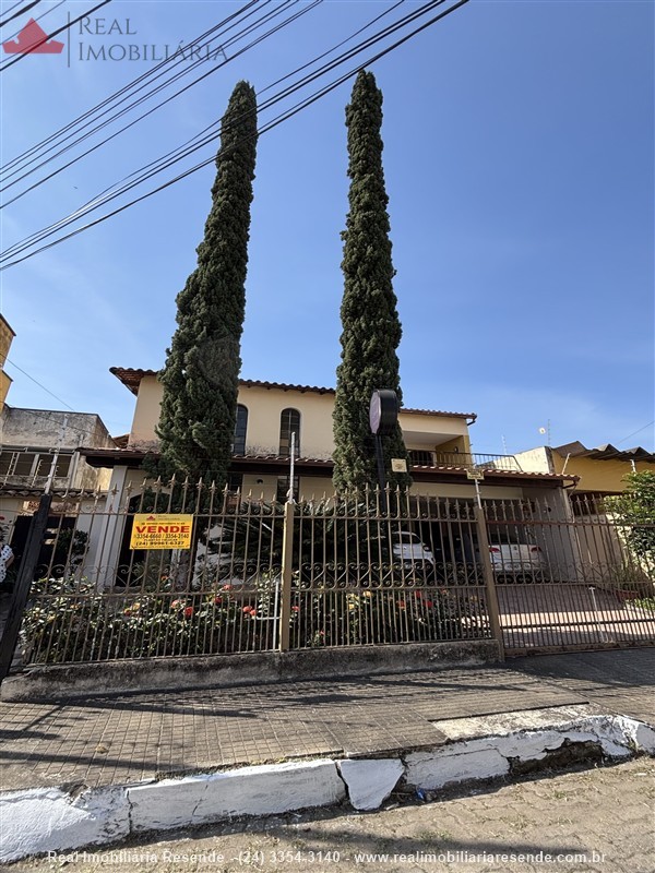 Casa a Venda no Jardim Tropical em Resende