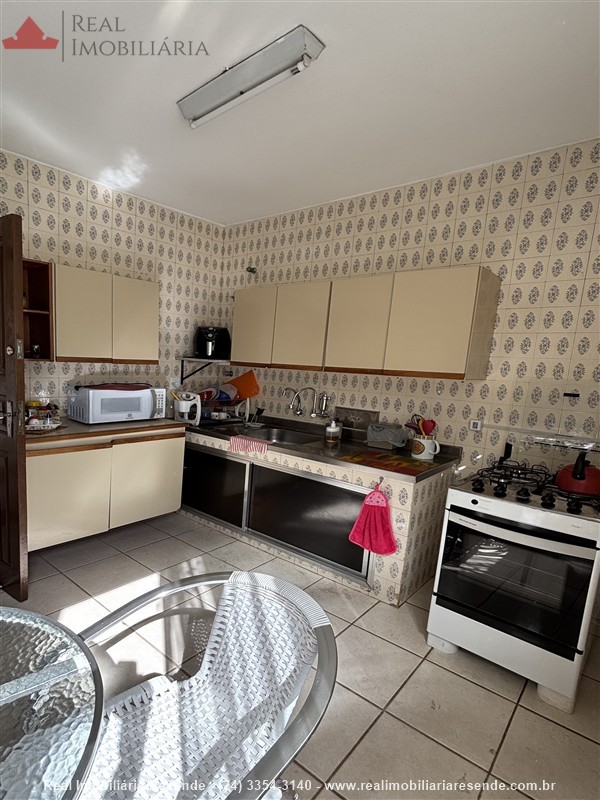 Casa a Venda no Jardim Tropical em Resende