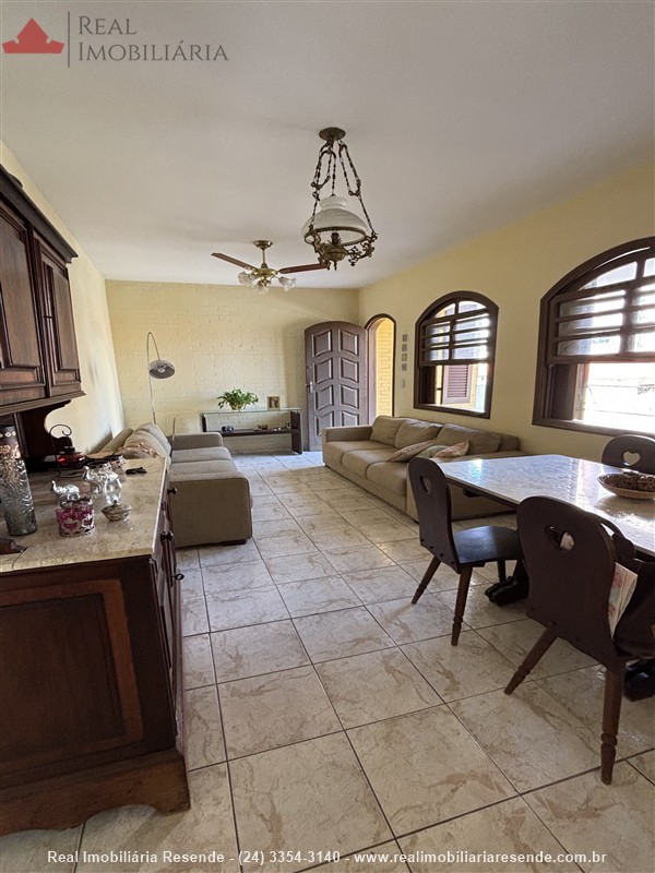 Casa a Venda no Jardim Tropical em Resende