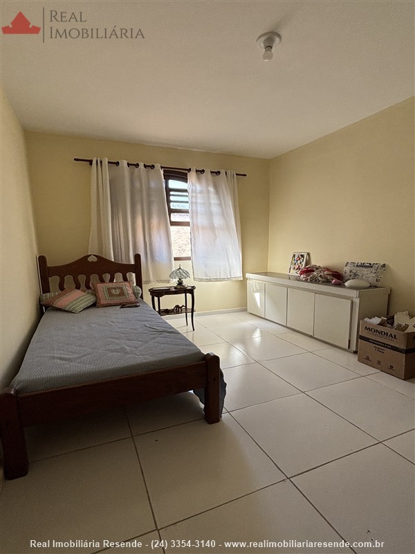 Casa a Venda no Jardim Tropical em Resende