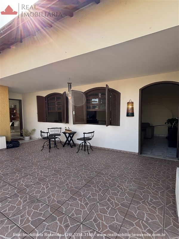 Casa a Venda no Jardim Tropical em Resende