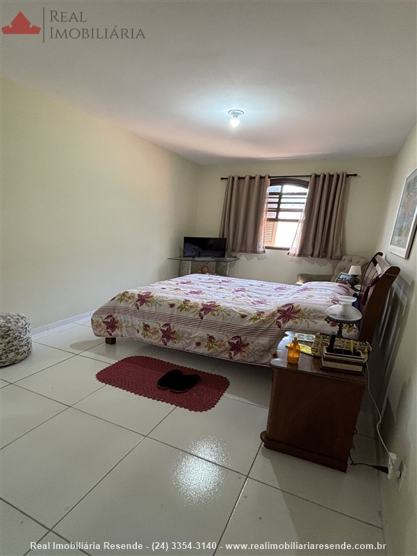 Casa a Venda no Jardim Tropical em Resende
