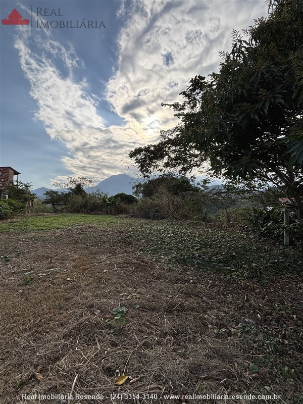 Terreno a Venda no Penedo em Itatiaia