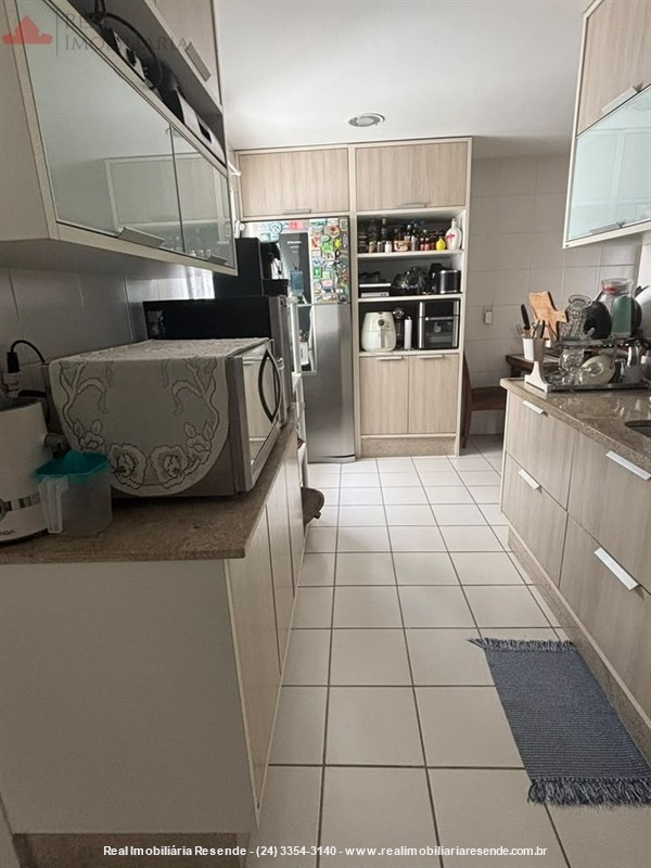 Apartamento a Venda no Comercial em Resende - Foto do Im�vel