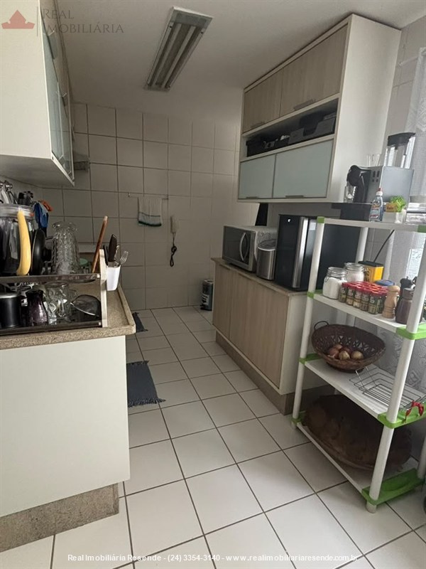 Apartamento a Venda no Comercial em Resende - Foto do Im�vel